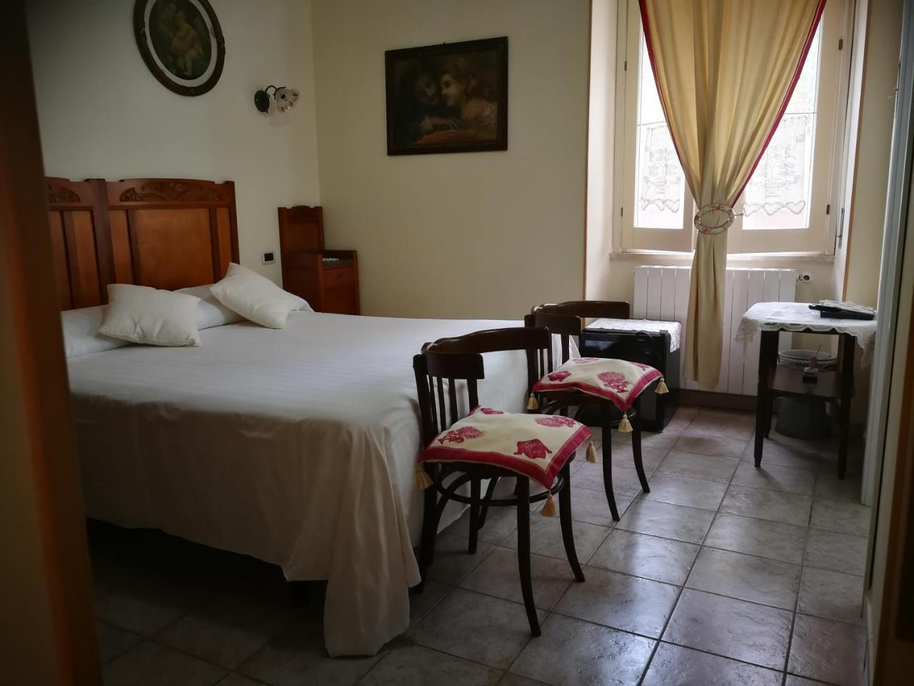 Da Agnese Locazioni Brevi Hotel กาญารี ภายนอก รูปภาพ